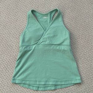 Lululemon work-out top Size 8